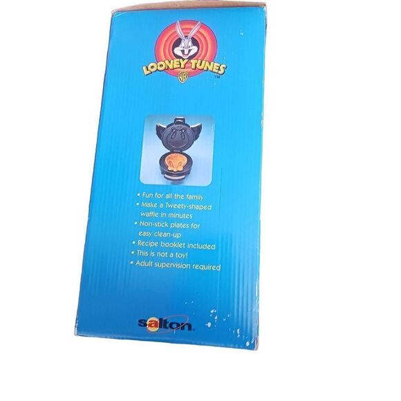 Looney tunes tweety and Sylvester waffle maker - Picture 7 of 7